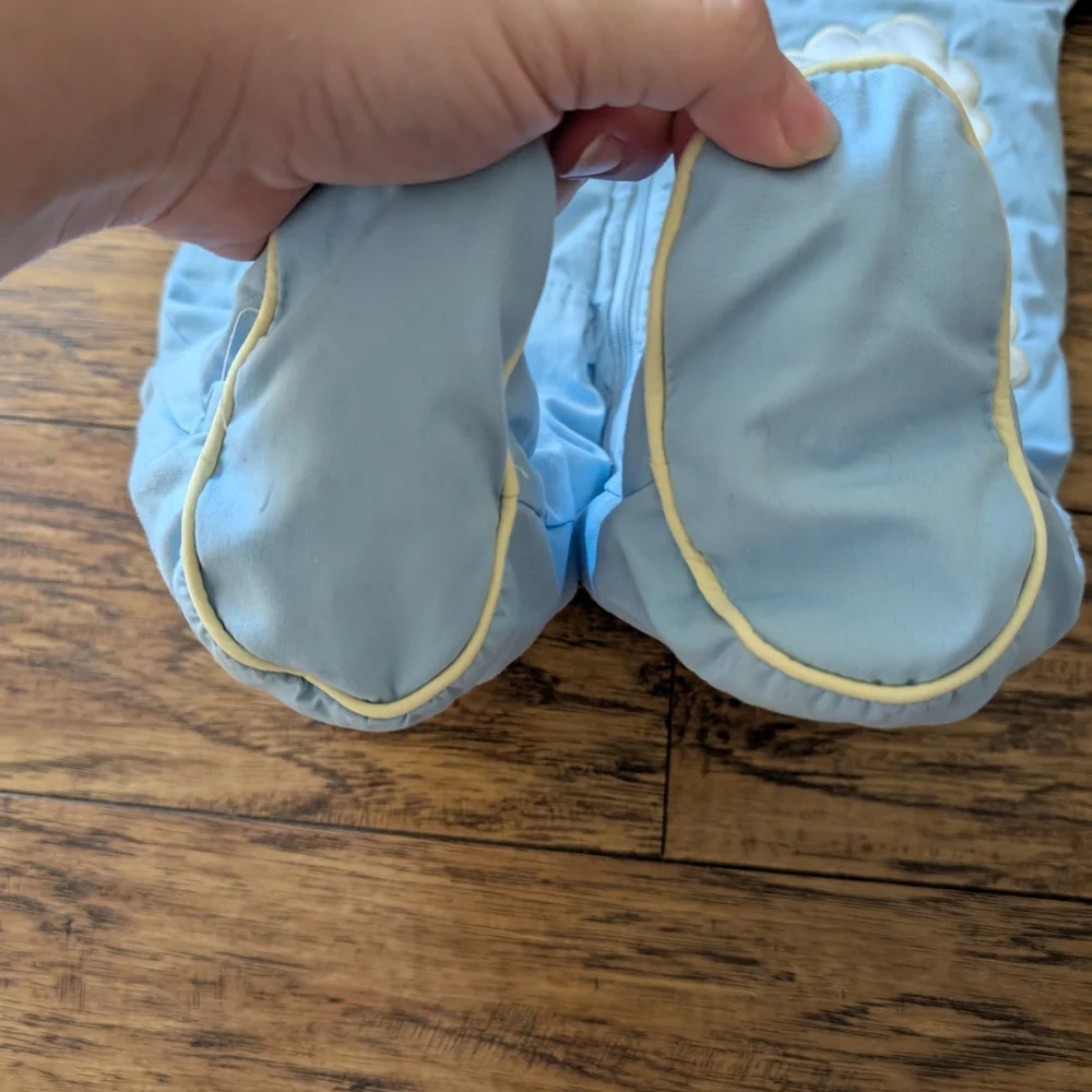 $ OshKosh B'gosh Light Blue Top‎ Pilot Footie